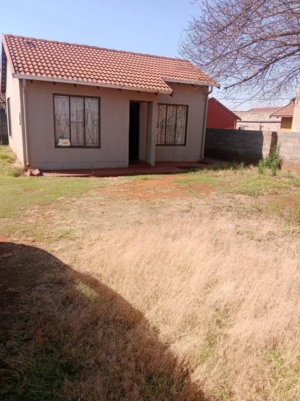 To Let 2 Bedroom Property for Rent in Vosloorus Gauteng