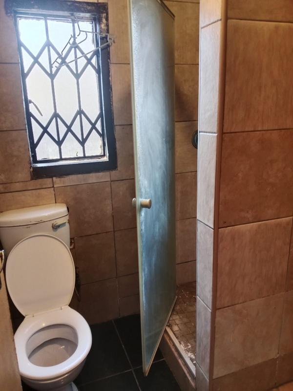 To Let 2 Bedroom Property for Rent in Vosloorus Gauteng