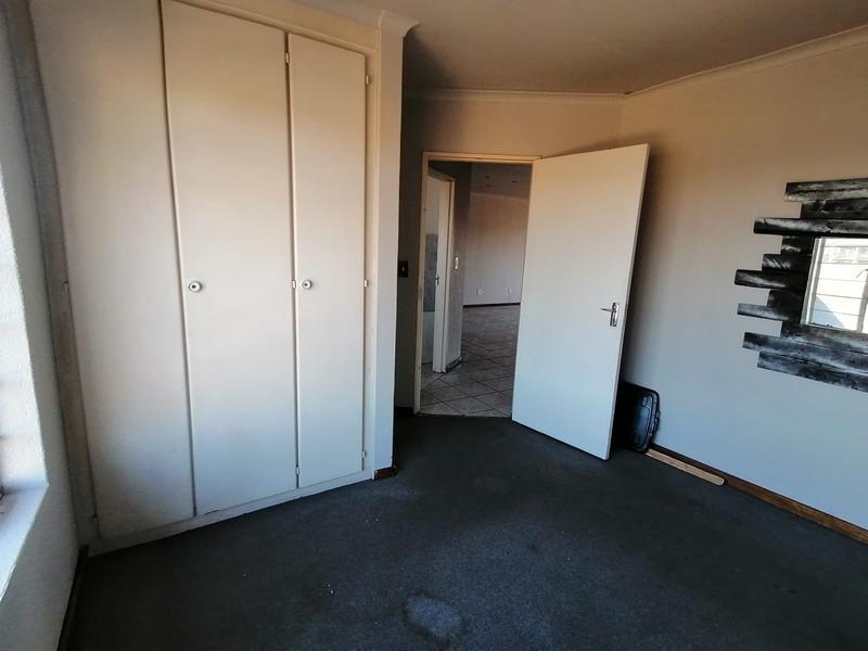 To Let 2 Bedroom Property for Rent in Sonneveld Gauteng