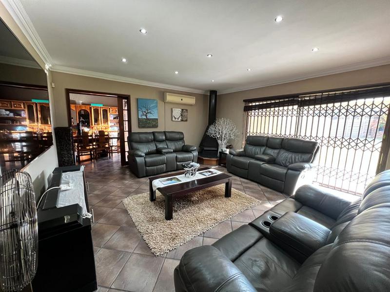 3 Bedroom Property for Sale in Dalpark Proper Gauteng