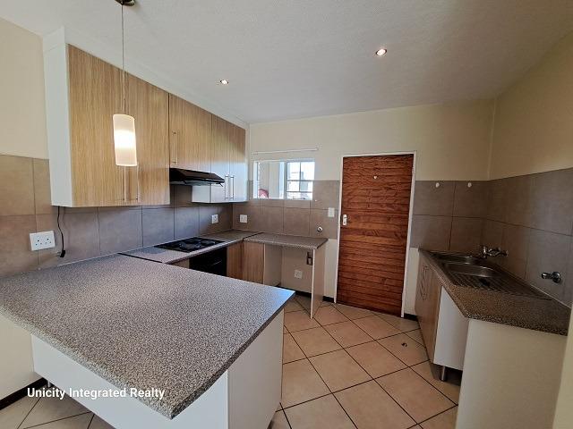 To Let 2 Bedroom Property for Rent in Stone Ridge Gauteng