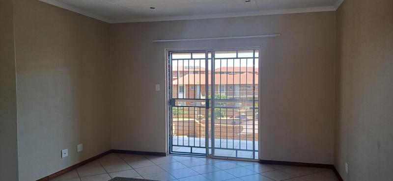 To Let 2 Bedroom Property for Rent in Stone Ridge Gauteng