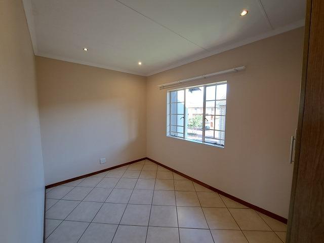 To Let 2 Bedroom Property for Rent in Stone Ridge Gauteng