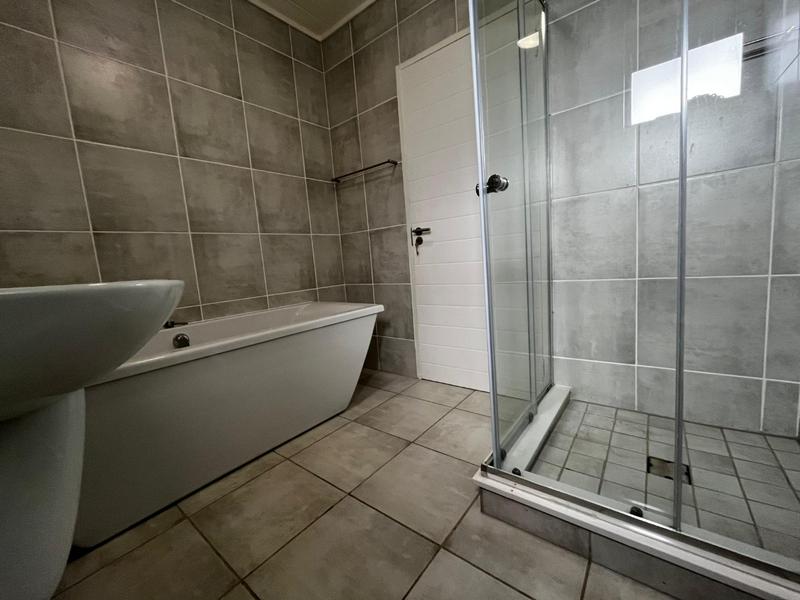 To Let 1 Bedroom Property for Rent in Mooikloof Gauteng