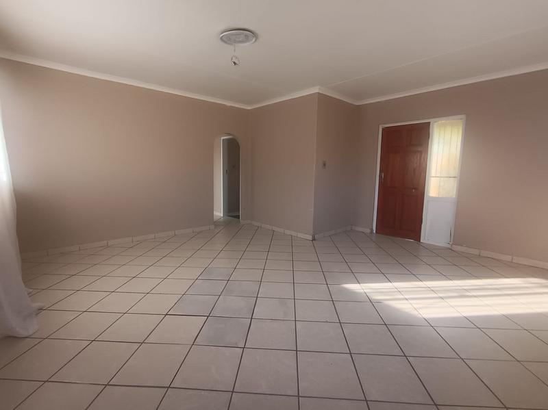To Let 3 Bedroom Property for Rent in Strubenvale Gauteng