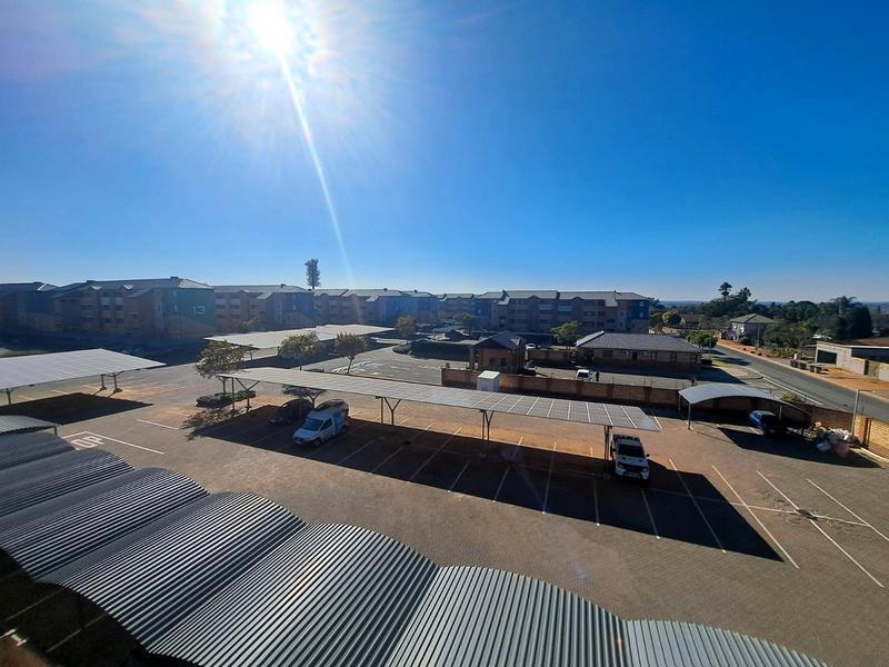 2 Bedroom Property for Sale in Heuweloord Gauteng