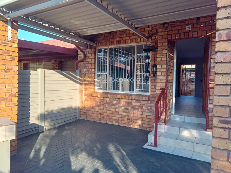 3 Bedroom Property for Sale in Rooihuiskraal North Gauteng