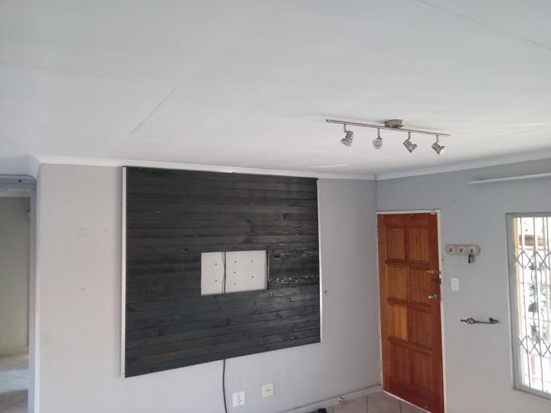 3 Bedroom Property for Sale in Rooihuiskraal North Gauteng