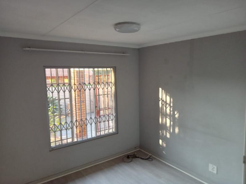 3 Bedroom Property for Sale in Rooihuiskraal North Gauteng