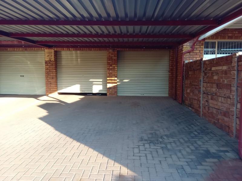 3 Bedroom Property for Sale in Rooihuiskraal North Gauteng