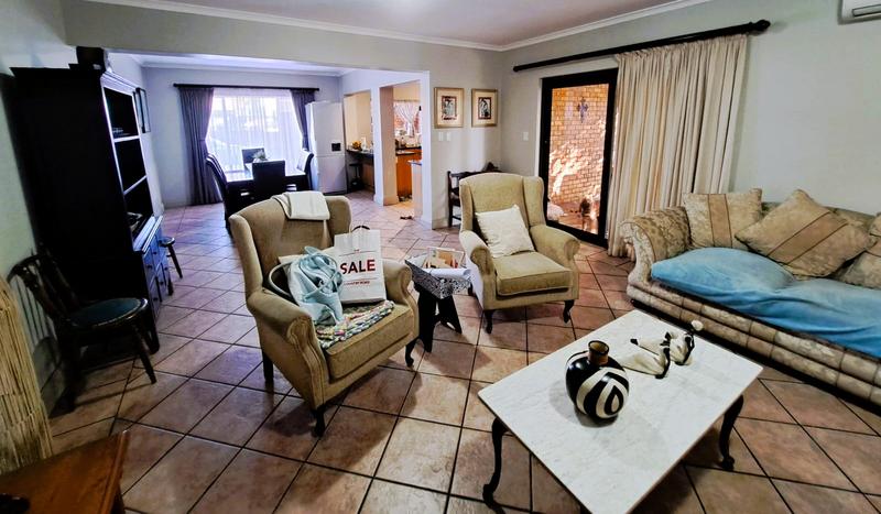 4 Bedroom Property for Sale in Amberfield Gauteng