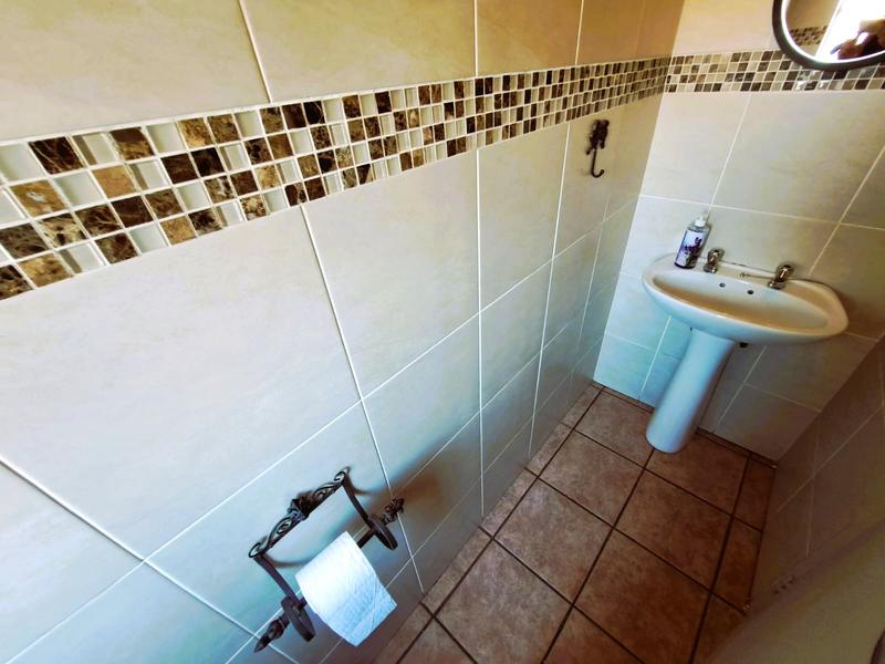 4 Bedroom Property for Sale in Amberfield Gauteng