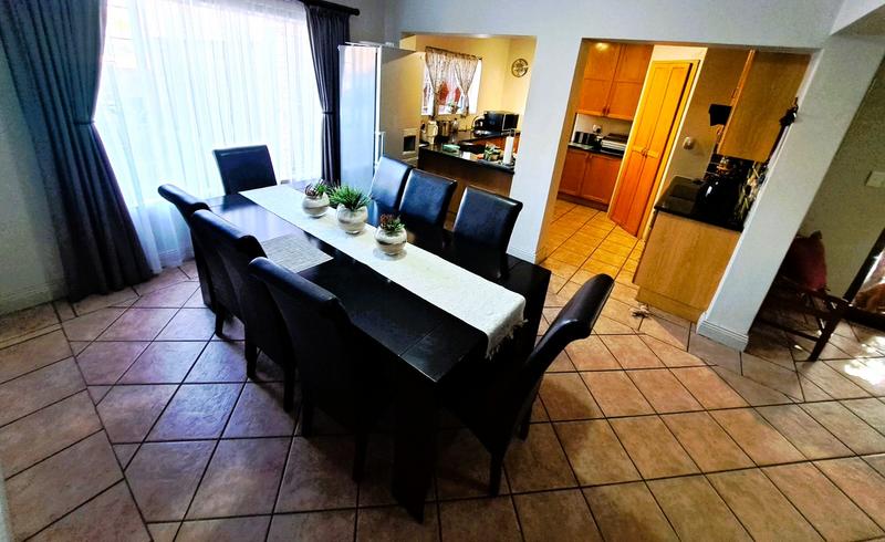 4 Bedroom Property for Sale in Amberfield Gauteng