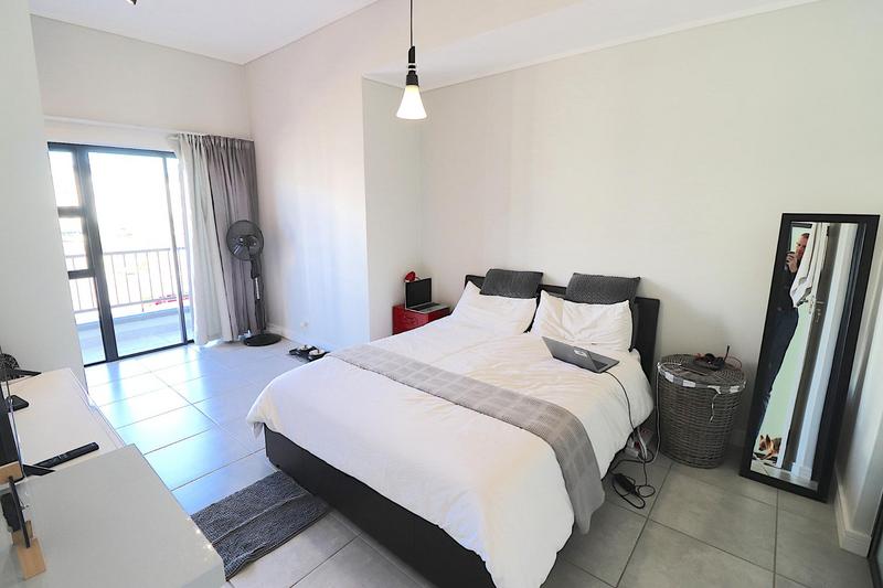 To Let 2 Bedroom Property for Rent in Waterfall Gauteng
