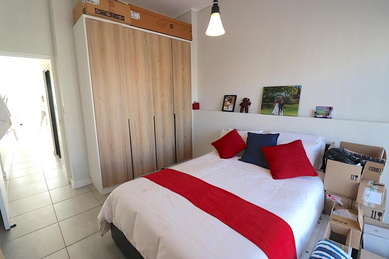 To Let 2 Bedroom Property for Rent in Waterfall Gauteng