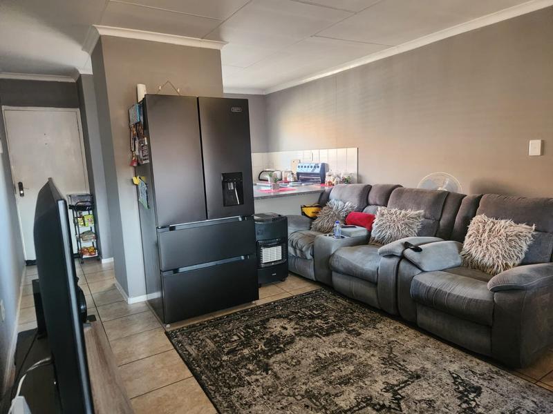 2 Bedroom Property for Sale in Allens Nek Gauteng