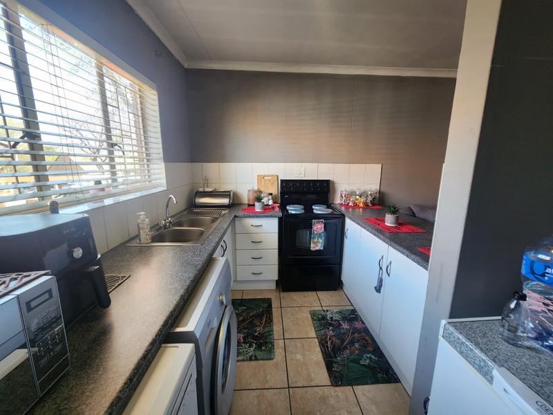 2 Bedroom Property for Sale in Allens Nek Gauteng