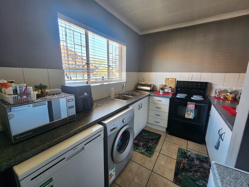 2 Bedroom Property for Sale in Allens Nek Gauteng