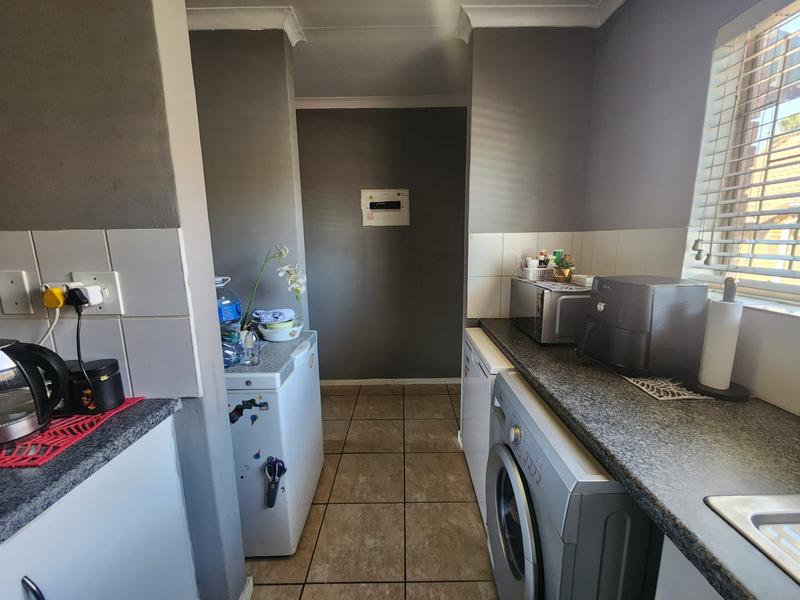 2 Bedroom Property for Sale in Allens Nek Gauteng