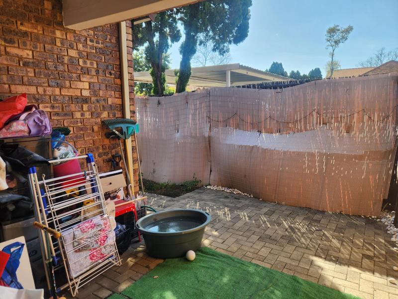 2 Bedroom Property for Sale in Allens Nek Gauteng