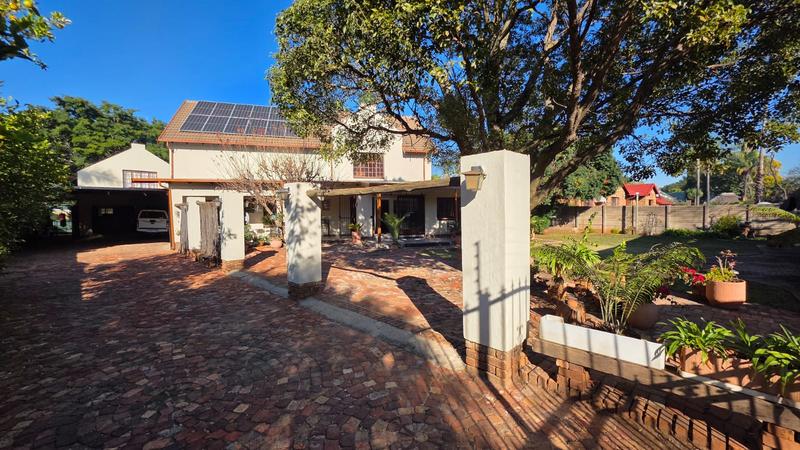 5 Bedroom Property for Sale in Doornpoort Gauteng