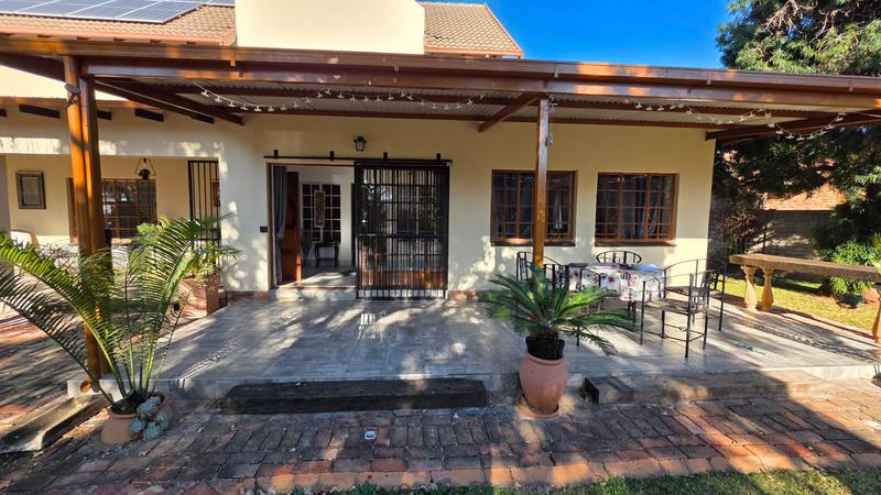 5 Bedroom Property for Sale in Doornpoort Gauteng