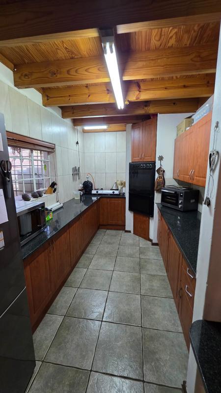 5 Bedroom Property for Sale in Doornpoort Gauteng