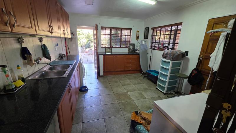 5 Bedroom Property for Sale in Doornpoort Gauteng