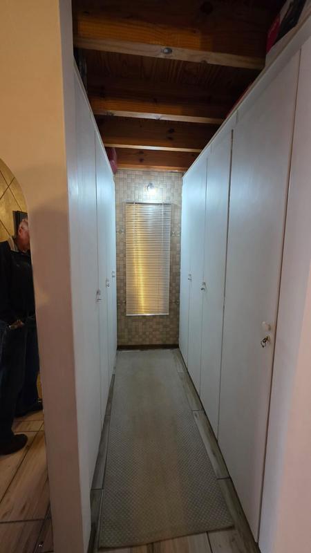 5 Bedroom Property for Sale in Doornpoort Gauteng