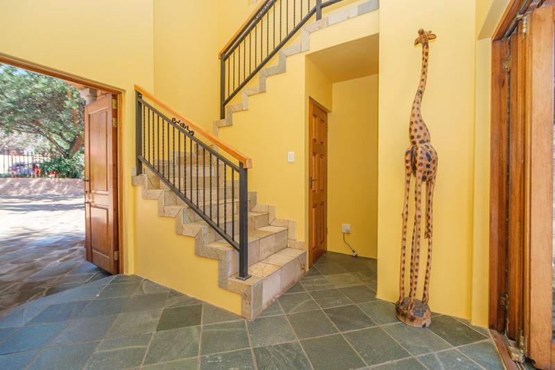 6 Bedroom Property for Sale in Ruimsig Gauteng