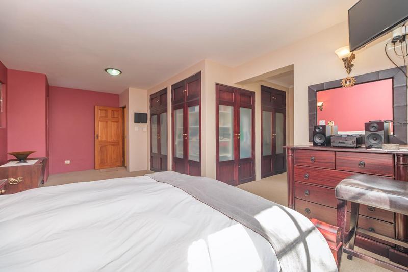 6 Bedroom Property for Sale in Ruimsig Gauteng