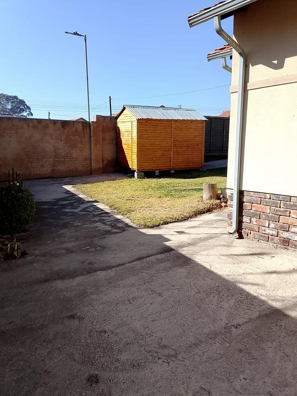 2 Bedroom Property for Sale in Kya Sands Gauteng