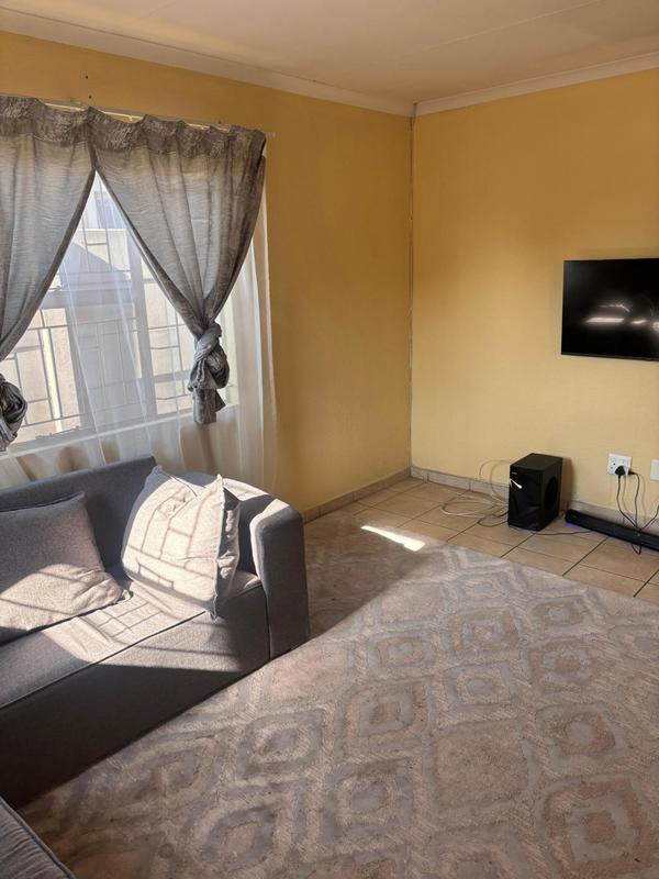 2 Bedroom Property for Sale in Albertsdal Gauteng