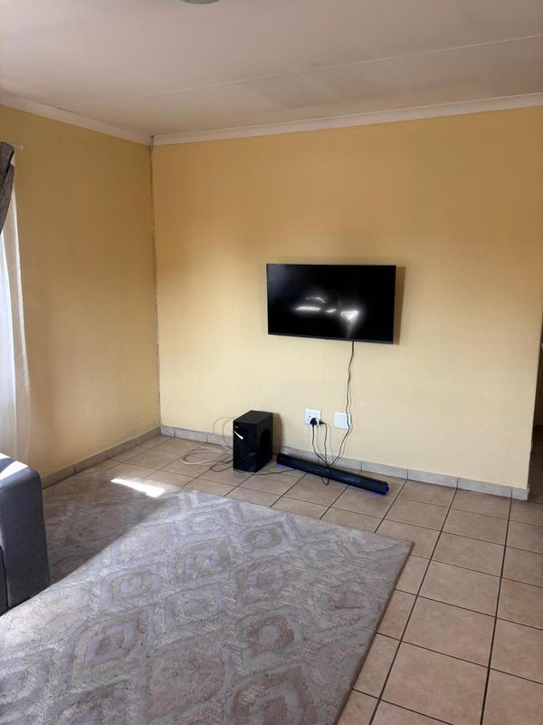 2 Bedroom Property for Sale in Albertsdal Gauteng