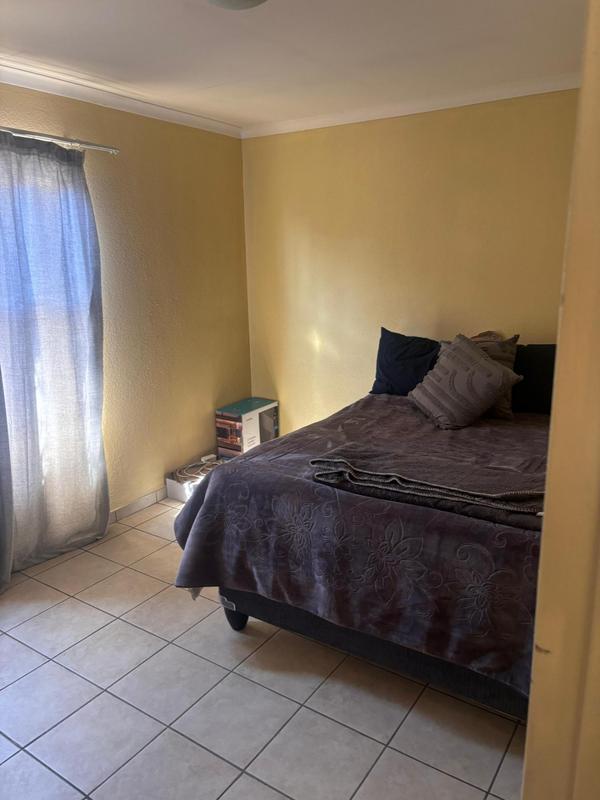 2 Bedroom Property for Sale in Albertsdal Gauteng