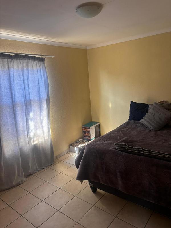 2 Bedroom Property for Sale in Albertsdal Gauteng