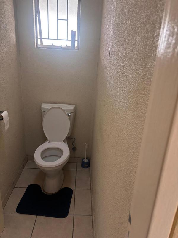 2 Bedroom Property for Sale in Albertsdal Gauteng