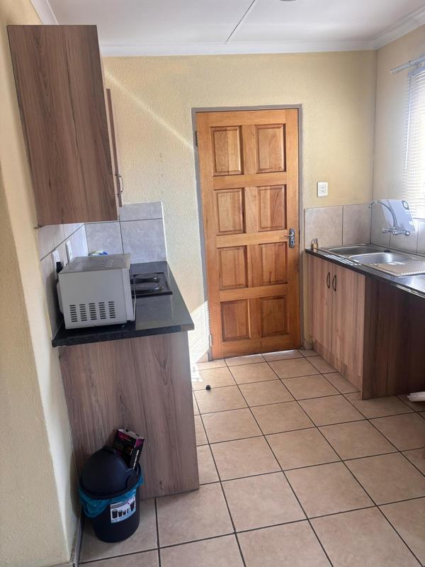 2 Bedroom Property for Sale in Albertsdal Gauteng