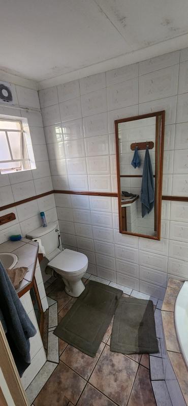 1 Bedroom Property for Sale in Robindale Gauteng