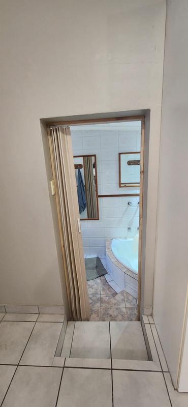 1 Bedroom Property for Sale in Robindale Gauteng