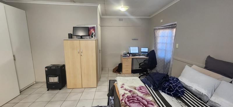 1 Bedroom Property for Sale in Robindale Gauteng
