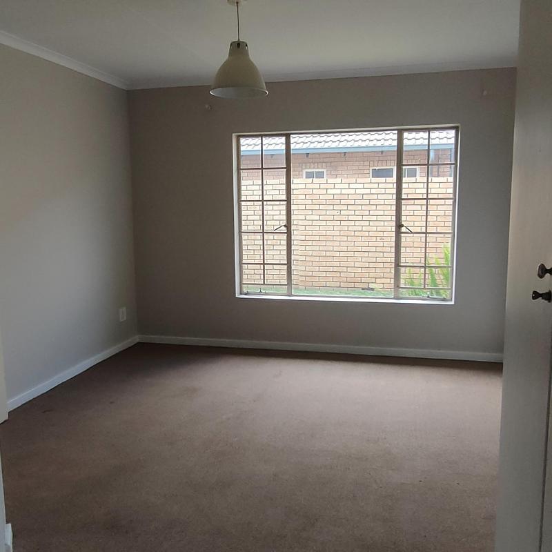 To Let 2 Bedroom Property for Rent in Eldoraigne Gauteng