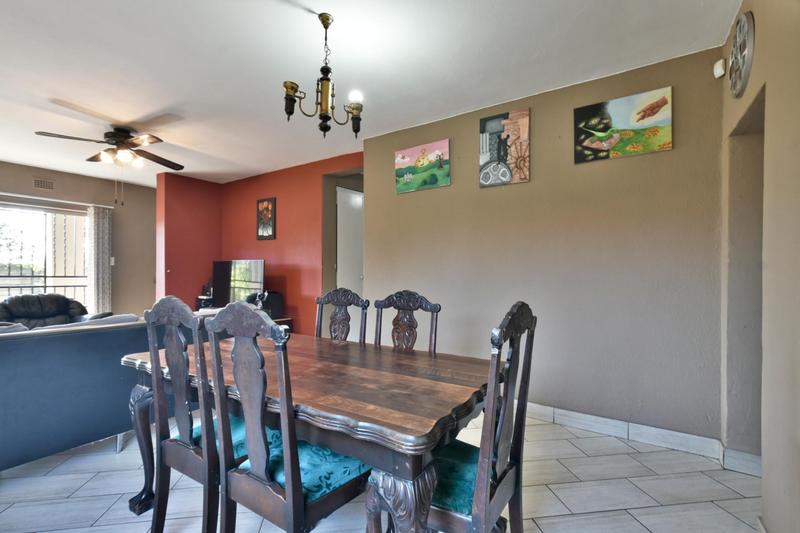 5 Bedroom Property for Sale in Tulisa Park Gauteng