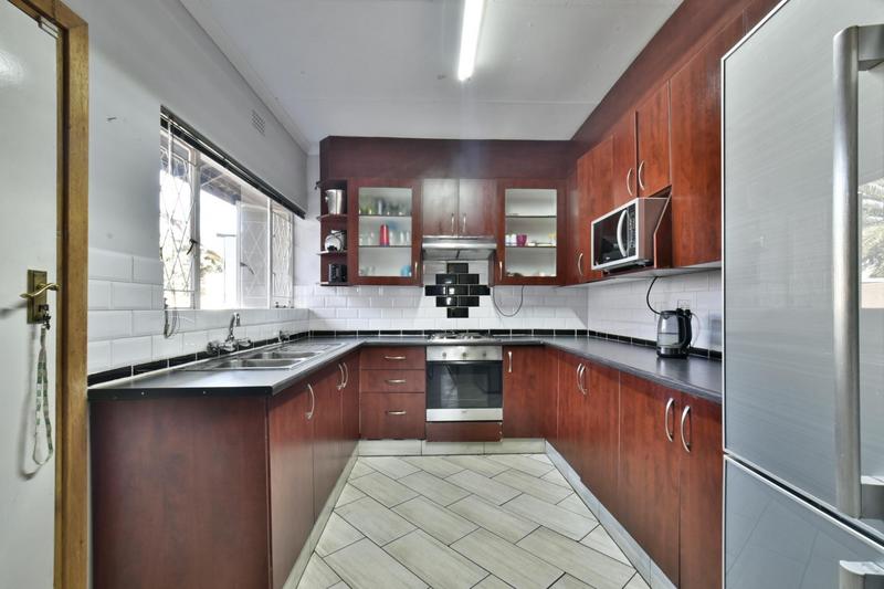 5 Bedroom Property for Sale in Tulisa Park Gauteng