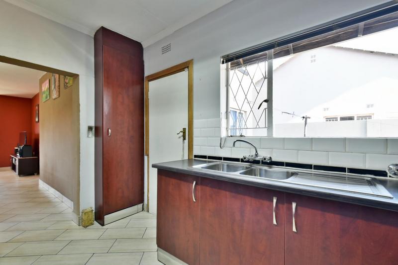 5 Bedroom Property for Sale in Tulisa Park Gauteng