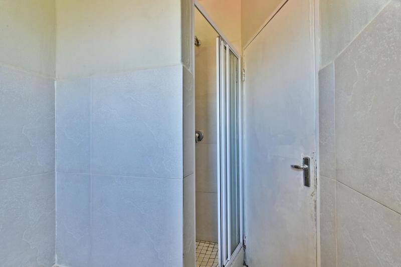 5 Bedroom Property for Sale in Tulisa Park Gauteng