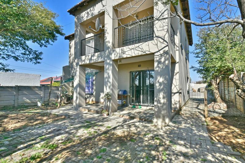 5 Bedroom Property for Sale in Tulisa Park Gauteng