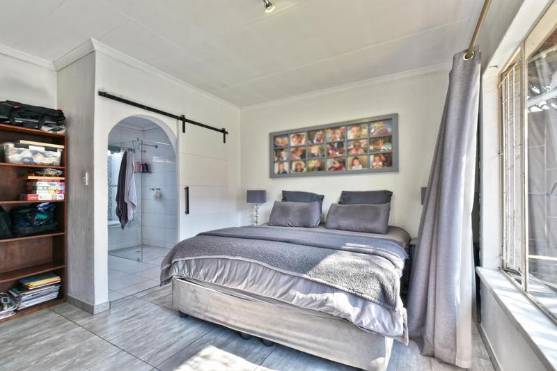 4 Bedroom Property for Sale in Sharonlea Gauteng
