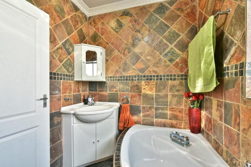 6 Bedroom Property for Sale in Weltevreden Park Gauteng