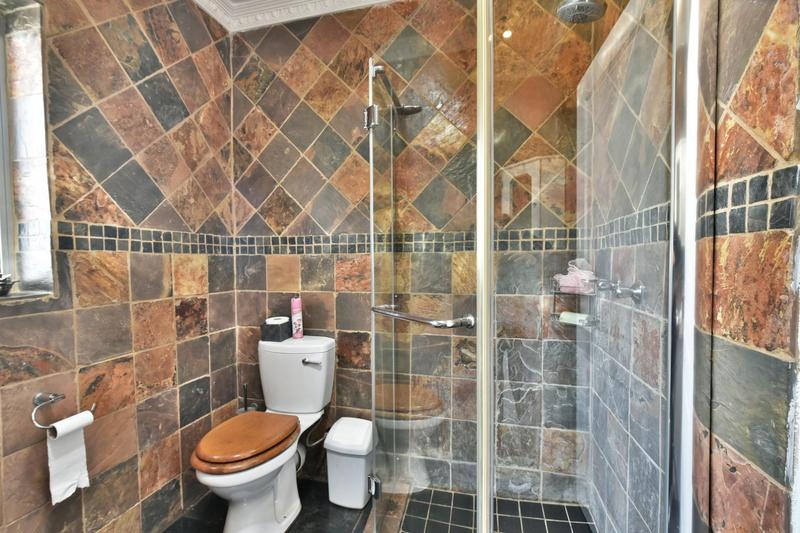 6 Bedroom Property for Sale in Weltevreden Park Gauteng